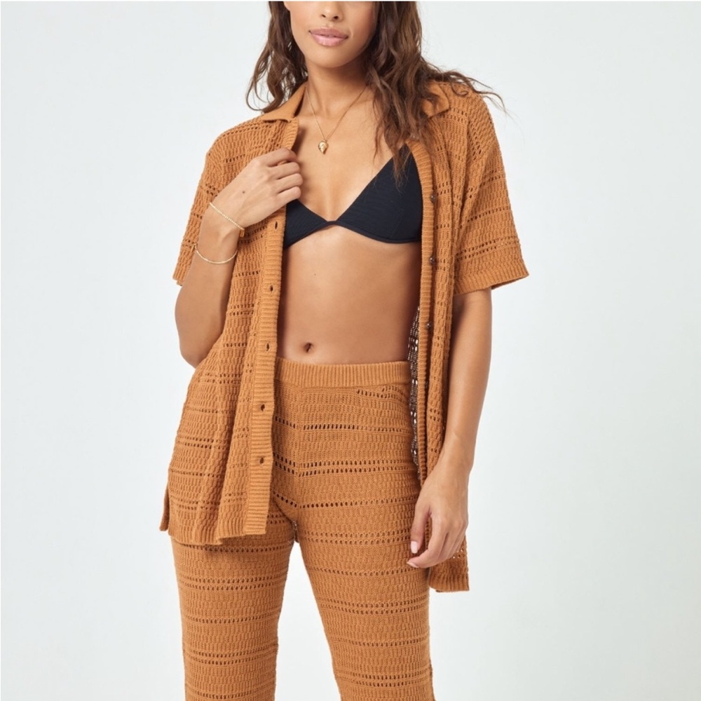 LSPACE Marbella top
Swim cover up
